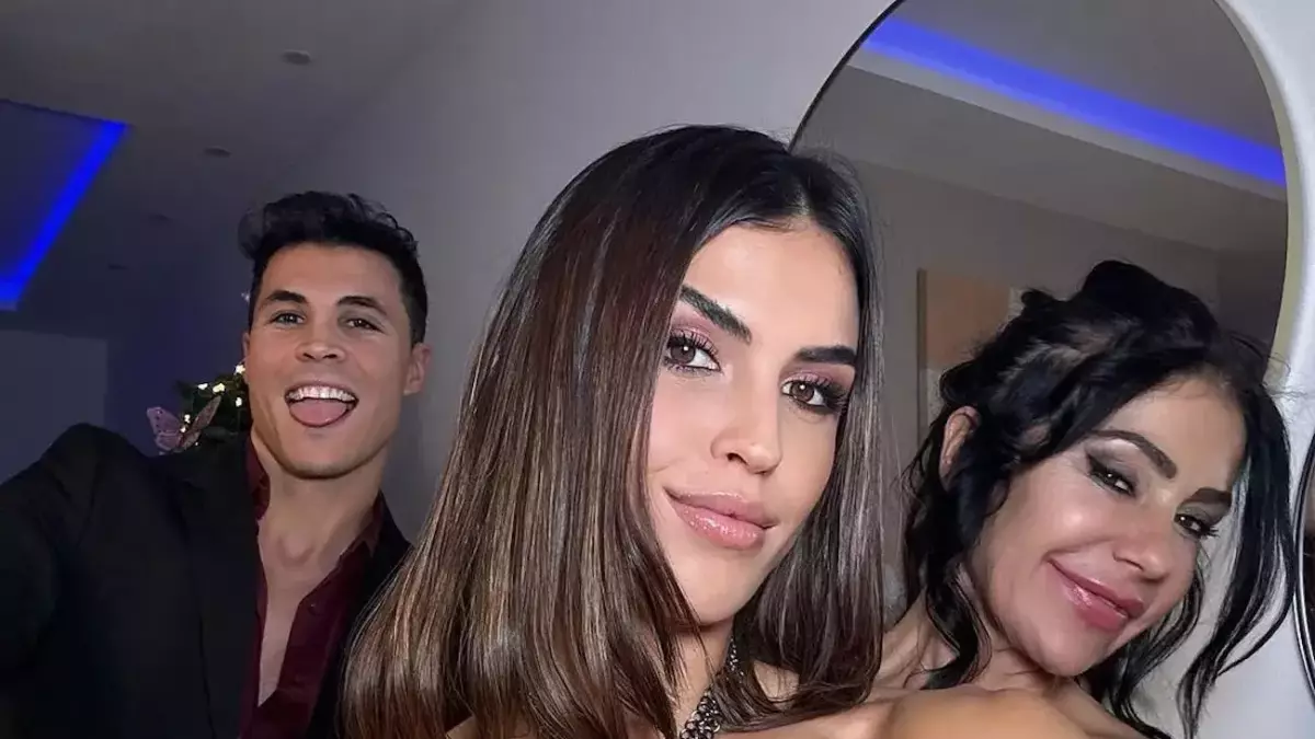 Maite Galdeano se reencuentra con su hijo, Cristian Suescun, y cargan de  nuevo contra Kiko Jiménez: “Somos víctimas del novio de mi hija”