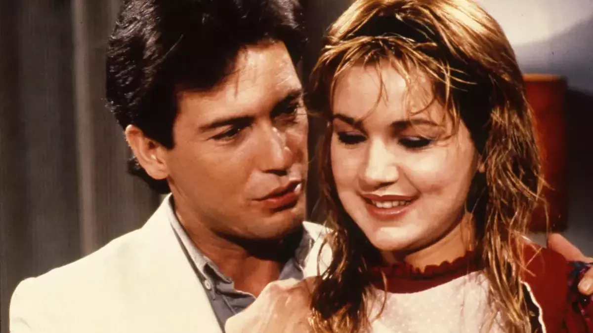 El reencuentro de Jeannette Rodríguez y Carlos Mata: ¿qué fue de todos los  protas de "Cristal"?