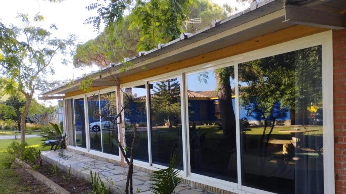 María Jiménez: así es su casa de Cádiz que su hijo alquila por 140 euros al  día